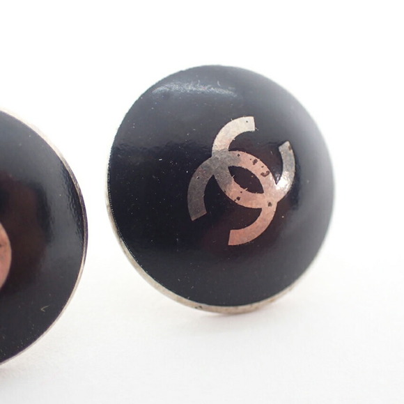 CHANEL Gold Earrings main image 0
